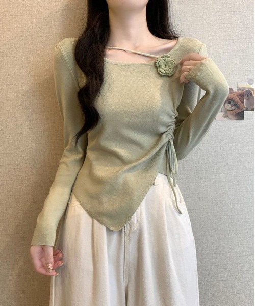 MAISON DE THERESE(メゾン ド テレーズ)の「シャーリングギャザー フラワー 長袖ニットトップス(ニット/セーター・レディース・ブラック/グレイッシュベージュ/ピンク/レッド/ベージュ/ミント・M/L)」の4枚目の写真