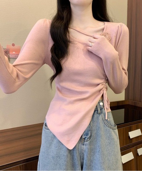 MAISON DE THERESE(メゾン ド テレーズ)の「シャーリングギャザー フラワー 長袖ニットトップス(ニット/セーター・レディース・ブラック/グレイッシュベージュ/ピンク/レッド/ベージュ/ミント・M/L)」の7枚目の写真