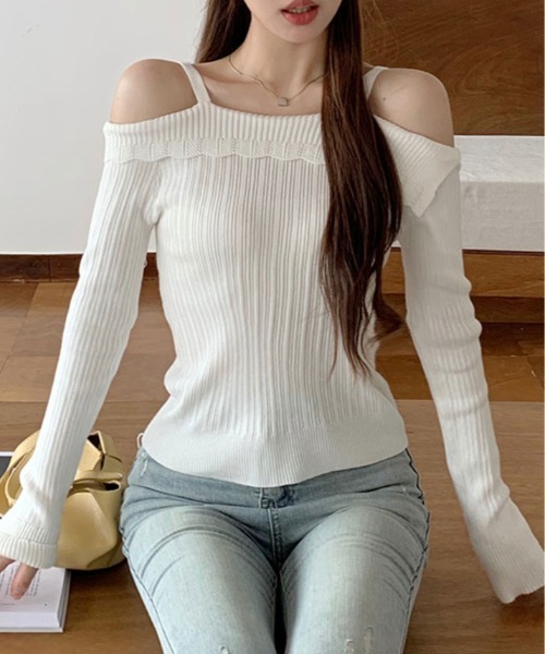 kirakiraShop(キラキラショップ)の「ストラップ オフショルダー リブニット トップス(ニット/セーター・レディース・ホワイト/ピンク/グレー/ブラック・FREE)」の2枚目の写真