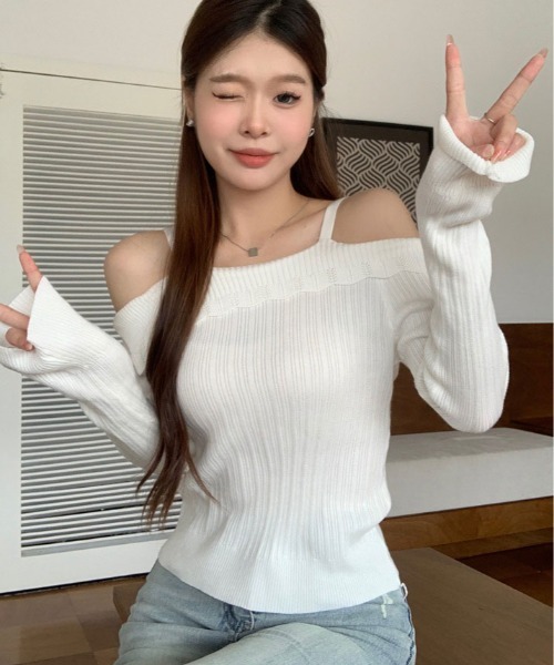 kirakiraShop(キラキラショップ)の「ストラップ オフショルダー リブニット トップス(ニット/セーター・レディース・ホワイト/ピンク/グレー/ブラック・FREE)」の17枚目の写真
