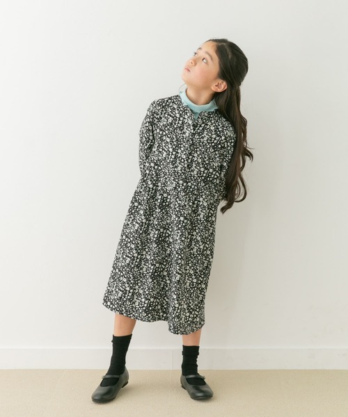 URBAN RESEARCH DOORS（アーバンリサーチドアーズ）の「『親子リンク』フラワープリントワンピース(KIDS)（ワンピース・キッズ・ネイビー/ブラック・105/120/135）」の8枚目の写真