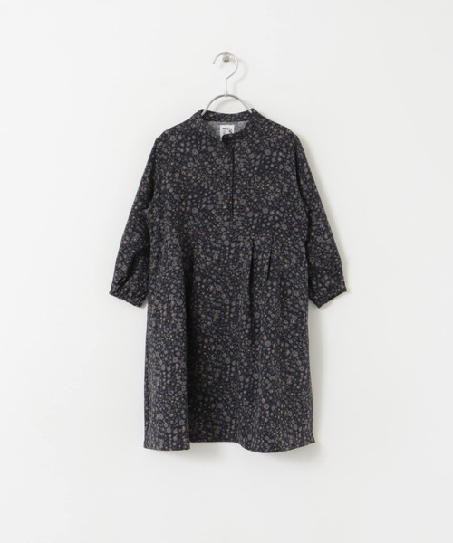 URBAN RESEARCH DOORS（アーバンリサーチドアーズ）の「『親子リンク』フラワープリントワンピース(KIDS)（ワンピース・キッズ・ネイビー/ブラック・105/120/135）」の20枚目の写真