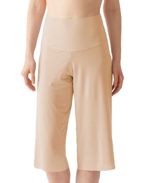 GUNZE(グンゼ)の「ADVANCE LABEL/アドバンスレーベル ロング フレアパンツ(透け防止・キュロットペチコート)(その他アンダーウェア/インナー・レディース・グレー系その他/ベージュ/スミクロ・MEDIUM/LARGE/X-LARGE)」の3枚目の写真