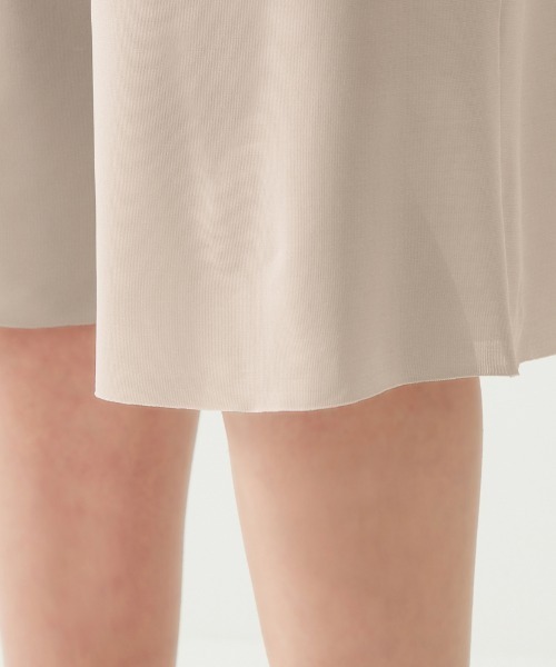 GUNZE(グンゼ)の「ADVANCE LABEL/アドバンスレーベル ロング フレアパンツ(透け防止・キュロットペチコート)(その他アンダーウェア/インナー・レディース・グレー系その他/ベージュ/スミクロ・MEDIUM/LARGE/X-LARGE)」の14枚目の写真