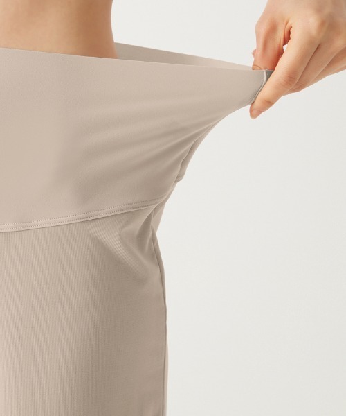 GUNZE(グンゼ)の「ADVANCE LABEL/アドバンスレーベル ロング フレアパンツ(透け防止・キュロットペチコート)(その他アンダーウェア/インナー・レディース・グレー系その他/ベージュ/スミクロ・MEDIUM/LARGE/X-LARGE)」の15枚目の写真