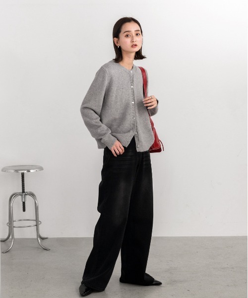 ad thie(アドティエ)の「クルーネック ベーシック ニットカーディガン(カーディガン/ボレロ・レディース・ベージュ/ブラウン/ブラック/アイボリー/グレー・FREE)」の18枚目の写真