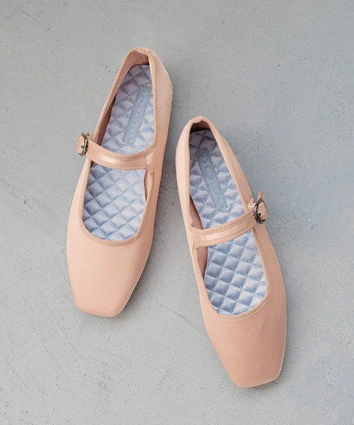 CHANEL ブラック スエード フラットパンプス LOWRYS FARM（ローリーズファーム）の「ベルトフラットシューズ 283805