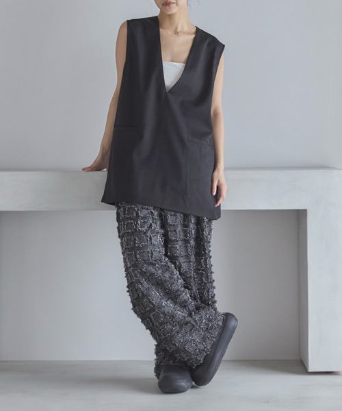 feepur（フェピュール）の「【セットアップ可】フリンジタックパンツ（その他パンツ・レディース・ネイビー/ブラック・SMALL/MEDIUM）」の22枚目の写真