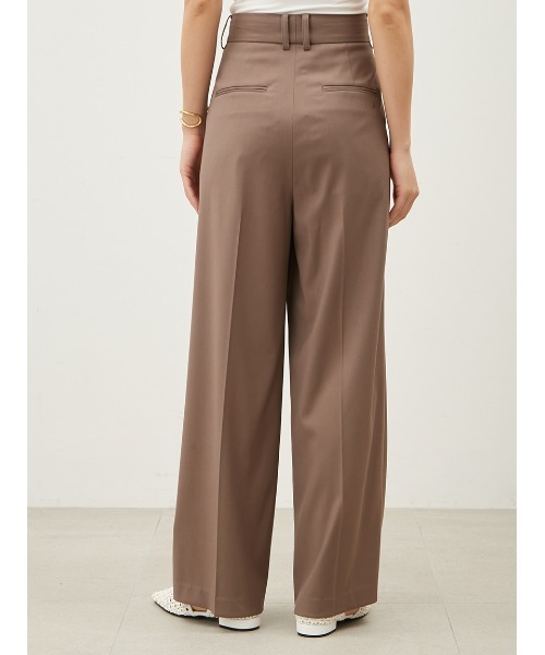 Mila Owen（ミラオーウェン）の「マーベルトデザインタックワイドパンツ（スラックス・レディース・モカ/ブラック/アイボリー・1/0）」の7枚目の写真