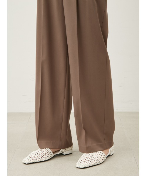 Mila Owen（ミラオーウェン）の「マーベルトデザインタックワイドパンツ（スラックス・レディース・モカ/ブラック/アイボリー・1/0）」の10枚目の写真