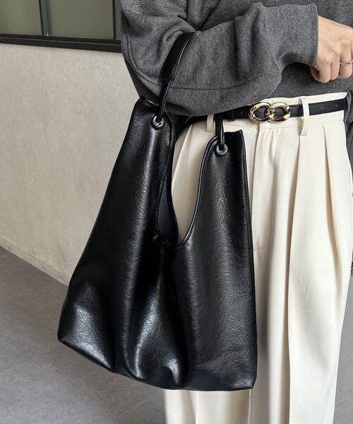 Thevon(ゼボン)の「2ポーチ付きワンハンドルバッグ(トートバッグ・レディース・ブラック/シルバー・FREE)」の3枚目の写真