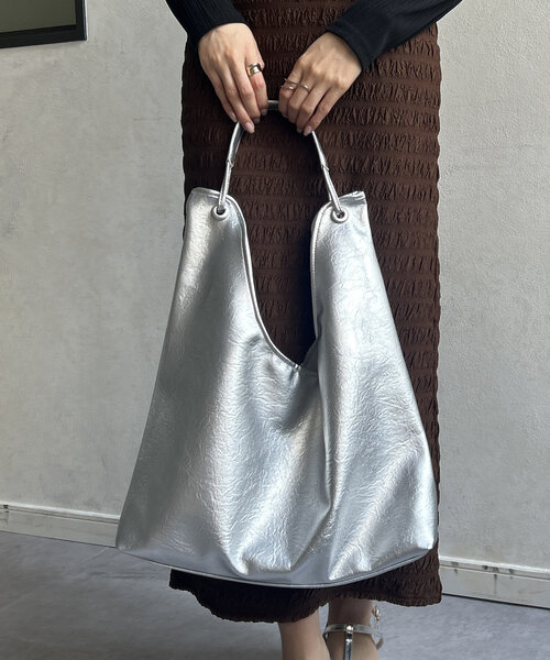 Thevon(ゼボン)の「2ポーチ付きワンハンドルバッグ(トートバッグ・レディース・ブラック/シルバー・FREE)」の15枚目の写真