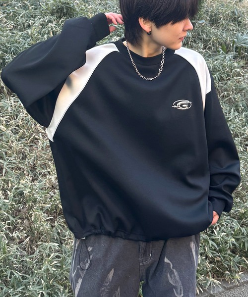 Confirm（コンファーム）の「メタル発砲プリント ワンポイントロゴ ドロスト 切り替え配色 ボックスシルエット ラグランクルーネックプルオーバースウェット メンズ レディース（スウェット・メンズ・ホワイト/ブラック/サックスブルー・M/L）」の3枚目の写真