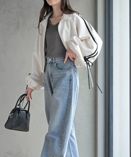 rps(アールピーエス)の「リボンライントラックジャケット(ブルゾン・レディース・アイボリー/ブラック・フリー)」の6枚目の写真