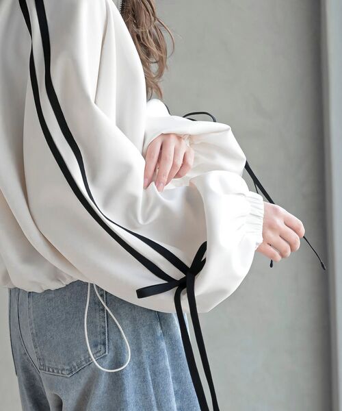 rps(アールピーエス)の「リボンライントラックジャケット(ブルゾン・レディース・アイボリー/ブラック・フリー)」の10枚目の写真