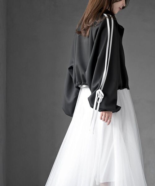 rps(アールピーエス)の「リボンライントラックジャケット(ブルゾン・レディース・アイボリー/ブラック・フリー)」の12枚目の写真