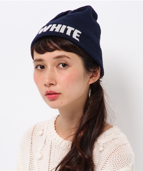 WHITE MOUNTAINEERING（ホワイトマウンテニアリング）の「【White Mountaineering】WHITE LOGO KNIT CAP（ニットキャップ/ビーニー・レディース・ダークグレー/ネイビー・0）」の6枚目の写真