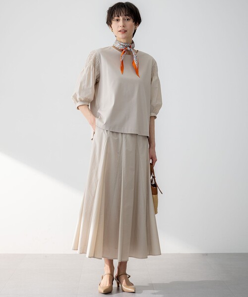 23区 L(ニジュウサンクオオキイサイズ)の「【撥水加工/洗える】ナイロンコットンタフタ フレア スカート(スカート・レディース・カーキ系/ダークブラウン系/ベージュ系/ブラック系・46/44/48/50)」の15枚目の写真