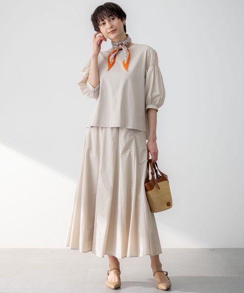 23区 L(ニジュウサンクオオキイサイズ)の「【撥水加工/洗える】ナイロンコットンタフタ フレア スカート(スカート・レディース・カーキ系/ダークブラウン系/ベージュ系/ブラック系・46/44/48/50)」の16枚目の写真