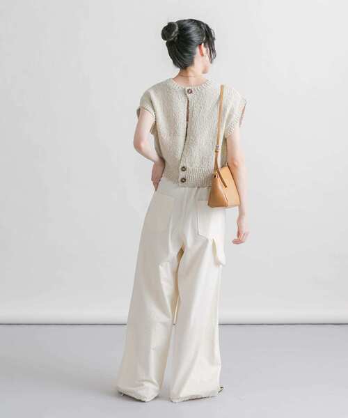 KBF(ケイビーエフ)の「アシンメトリースリムショルダーBAG(ショルダーバッグ・レディース・アイボリー/ブラック/キャメル・ONE)」の22枚目の写真