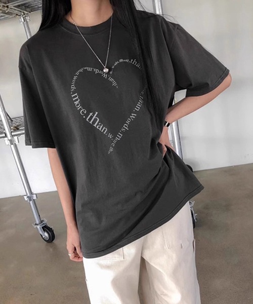 Lace Ladies(レースレディース)の「ハート ロゴプリント オーバーサイズ 半袖 Tシャツ(Tシャツ/カットソー・レディース・ホワイト/ダークグレー/ブラック・M/XL)」の3枚目の写真