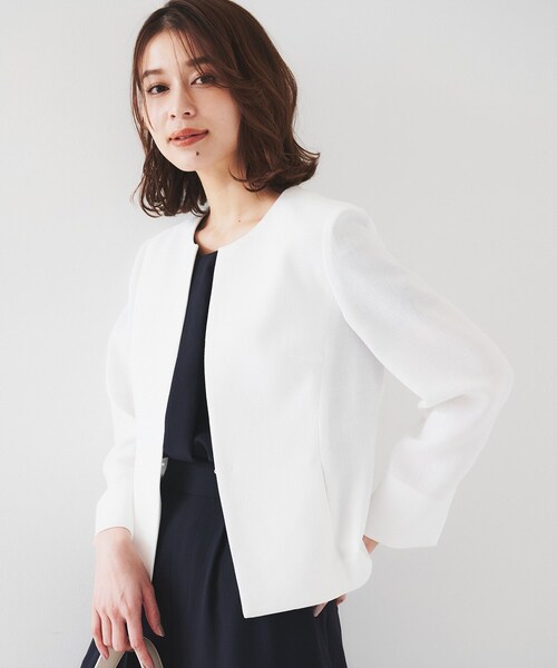 UNTITLED（アンタイトル）の「【セットアップ可/短丈】ドライタッチジャケット（ノーカラージャケット・レディース・オフホワイト/ナチュラル/ネイビー・00/01/02/03/04/42/44/46/48/50）」の5枚目の写真