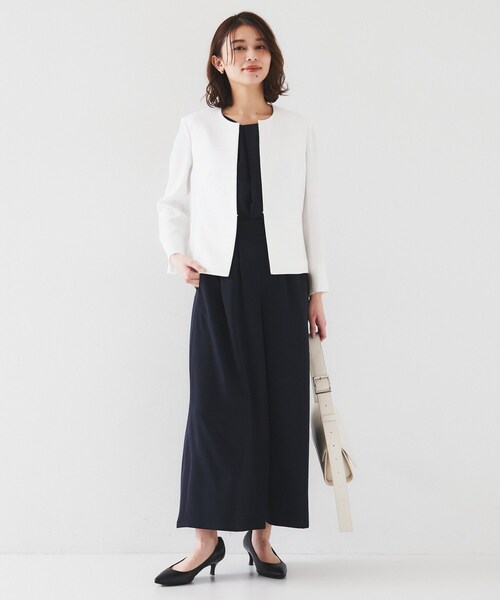 UNTITLED（アンタイトル）の「【セットアップ可/短丈】ドライタッチジャケット（ノーカラージャケット・レディース・オフホワイト/ナチュラル/ネイビー・00/01/02/03/04/42/44/46/48/50）」の7枚目の写真