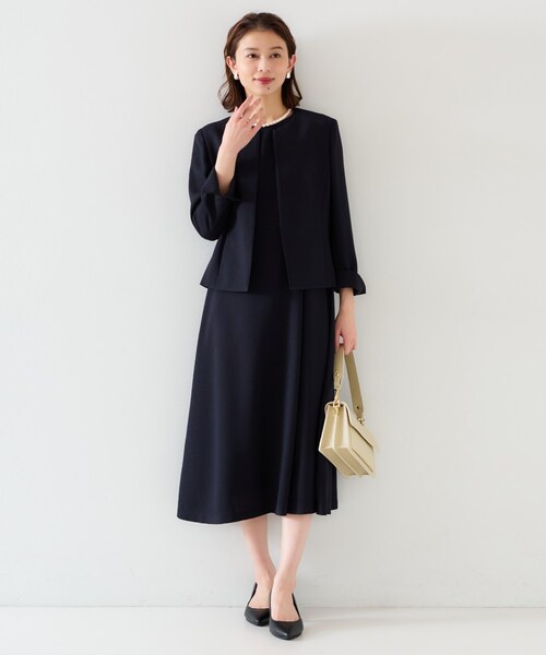 UNTITLED（アンタイトル）の「【セットアップ可/短丈】ドライタッチジャケット（ノーカラージャケット・レディース・オフホワイト/ナチュラル/ネイビー・00/01/02/03/04/42/44/46/48/50）」の14枚目の写真