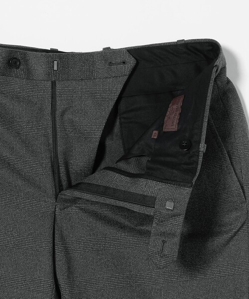 UNITED ARROWS(ユナイテッドアローズ)の「メランジ グレンプレイド ノープリーツ テーパード スラックス COMFORT EASY-MODEL(スラックス・メンズ・ダークグレー・44/50/48/46/52)」の11枚目の写真