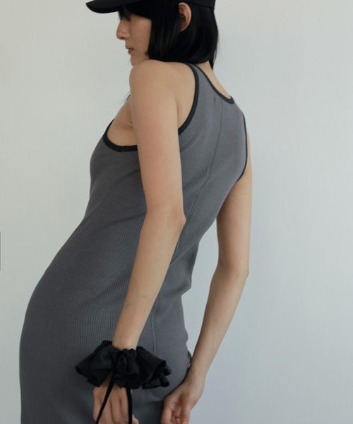 anuke（アンヌーク）の「Bicolor Rib Onepiece（ワンピース・レディース・ブラウン/チャコールグレー・36inch/38inch）」の7枚目の写真