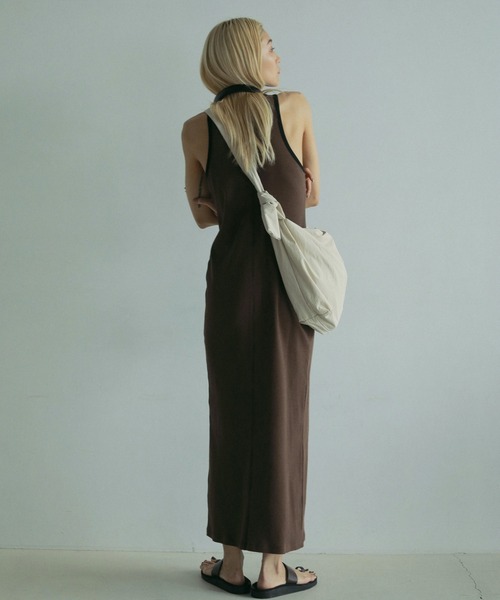 anuke（アンヌーク）の「Bicolor Rib Onepiece（ワンピース・レディース・ブラウン/チャコールグレー・36inch/38inch）」の6枚目の写真