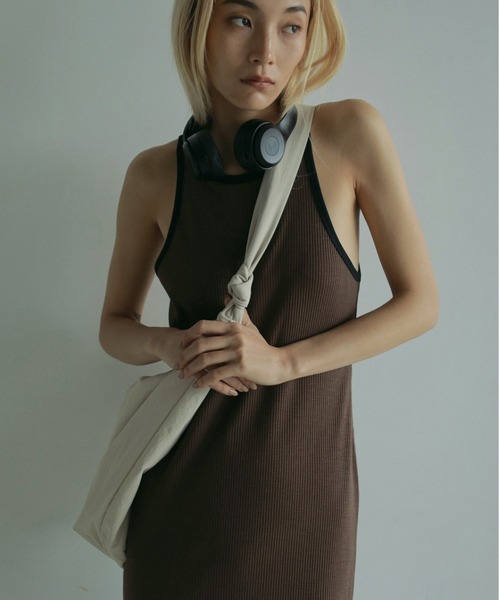 anuke（アンヌーク）の「Bicolor Rib Onepiece（ワンピース・レディース・ブラウン/チャコールグレー・36inch/38inch）」の5枚目の写真