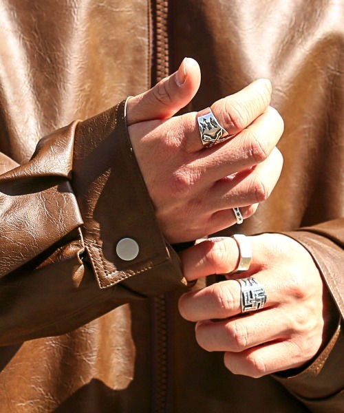 LUXSTYLE（ラグスタイル）の「PUレザージップアップブルゾン（ライダースジャケット・メンズ・チャコールグレー/ブラウン・M/L）」の22枚目の写真