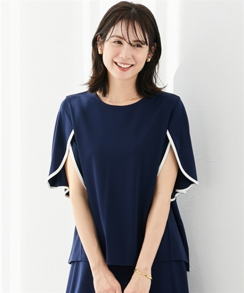 7days Life Styling(セブンデイズライフスタイリング)の「【接触冷感】シルケット加工配色フラワースリーブトップス(Tシャツ/カットソー・レディース・オフホワイト/ライトベージュ/サックスブルー/ブラウン/ネイビー・M/L/LL/3L/S)」の4枚目の写真