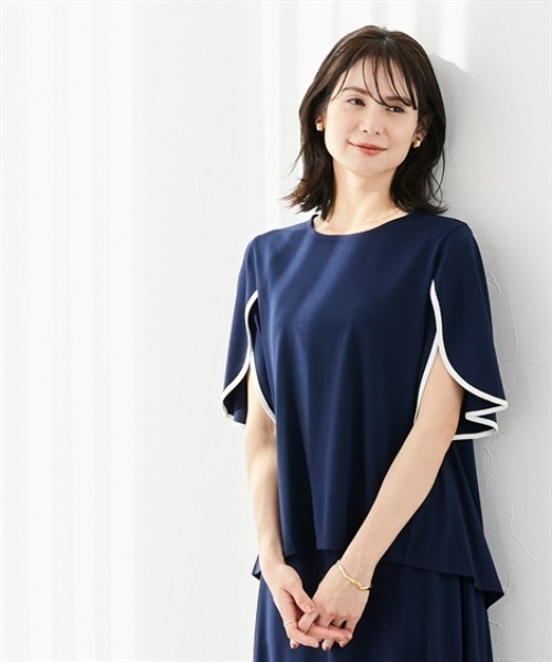 7days Life Styling(セブンデイズライフスタイリング)の「【接触冷感】シルケット加工配色フラワースリーブトップス(Tシャツ/カットソー・レディース・オフホワイト/ライトベージュ/サックスブルー/ブラウン/ネイビー・M/L/LL/3L/S)」の11枚目の写真