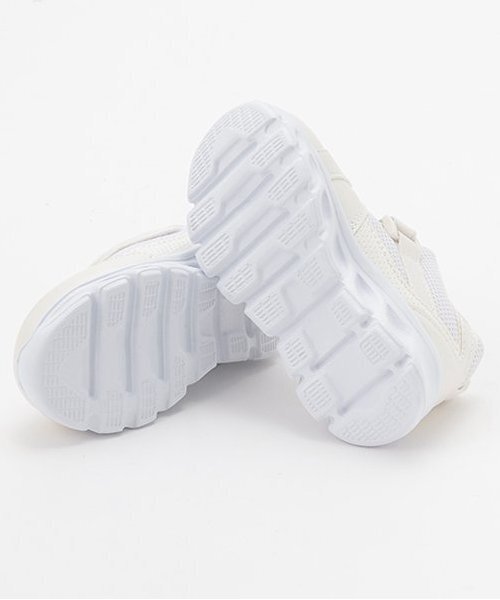 petit main(プティマイン)の「ぴかぴかフラッシュシューズ(スニーカー・キッズ・オフホワイト/ブラック/ライトピンク・16cm/18cm/17cm/15cm)」の9枚目の写真