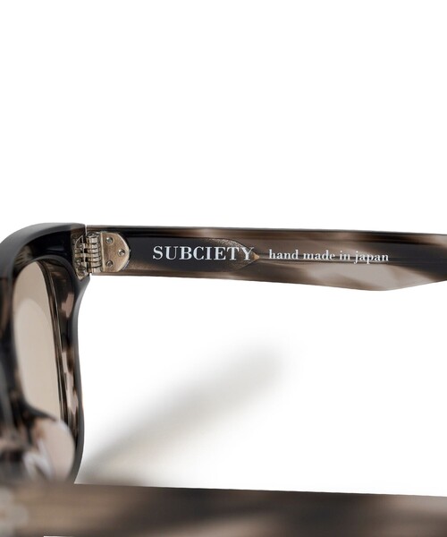 Subciety(サブサエティ)の「Sunglass-Lenny-(サングラス・メンズ・スモーク/グレー系その他/ブラック×ブルー・FREE)」の10枚目の写真