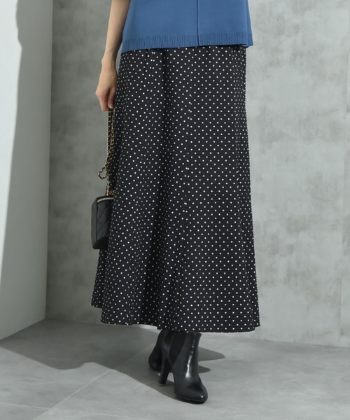 INTERPLANET（インタープラネット）の「サッカードットプリントスカート（スカート・レディース・アイボリー/ブラック・FREE）」の2枚目の写真