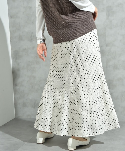 INTERPLANET（インタープラネット）の「サッカードットプリントスカート（スカート・レディース・アイボリー/ブラック・FREE）」の12枚目の写真