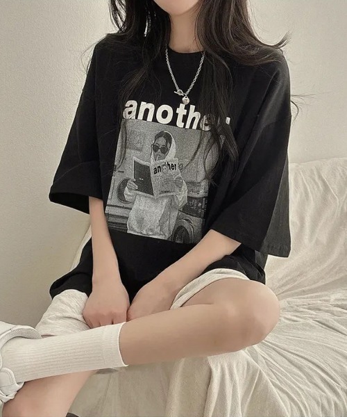 LETee(レティー)の「存在感抜群のフォトプリントが目を惹く!ゆるっと着こなせるビッグシルエットTシャツ(Tシャツ/カットソー・レディース・ブラック/ホワイト/グレー・FREE)」の5枚目の写真