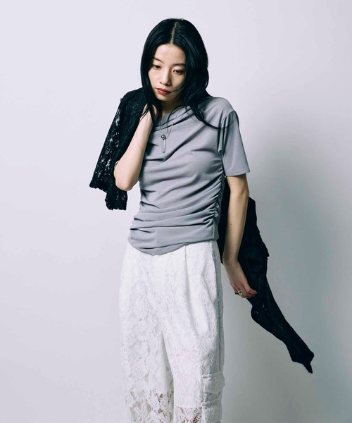 led.tokyo（レッドトウキョウ）の「【led.tokyo】ONE SHOULDER TOPS/ワンショルダートップス（Tシャツ/カットソー・レディース・グレー/ブラック/レッド・FREE）」の22枚目の写真