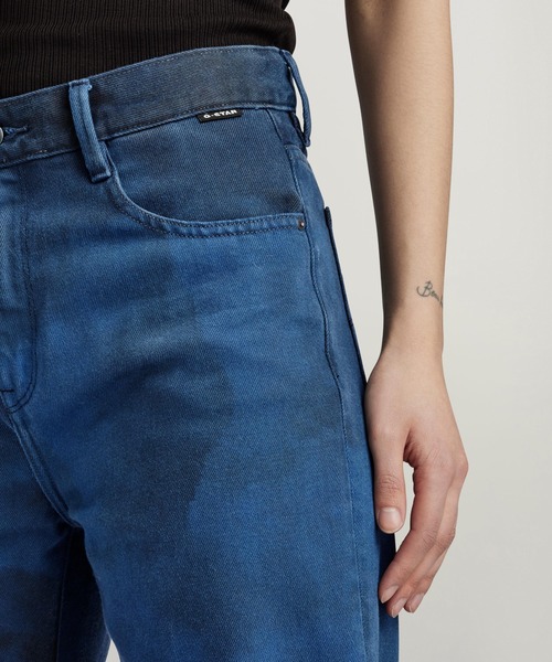 G-STAR（ジースター）の「VIKTORIA HIGH STRAIGHT JEANS/タイダイウォッシュ加工ハイウエストストレートジーンズ/L30（デニムパンツ・レディース・ブルー系その他・24inch/26inch/25inch）」の4枚目の写真