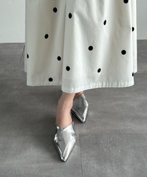 LOWO（ロワ）の「メタリック Vカット フラット ポインテッドトゥ ローヒール ミュール パンプス サンダル（パンプス）」