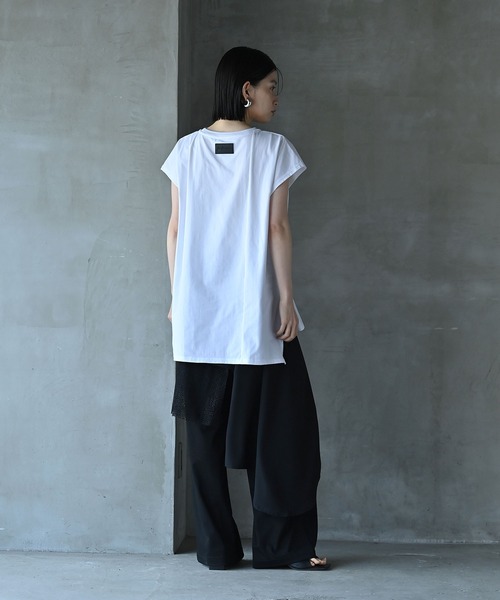 funda mine(ファンダマイン)の「バックネーム切替Tシャツ(Tシャツ/カットソー・レディース・ブラック/ホワイト・FREE)」の16枚目の写真