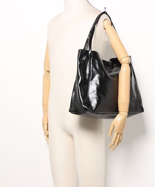 Sakka(サッカ)の「大容量 PUレザートートバッグ(トートバッグ・レディース・ブラック/ベージュ/ブラウン/ブルー/ワイン・FREE)」の16枚目の写真