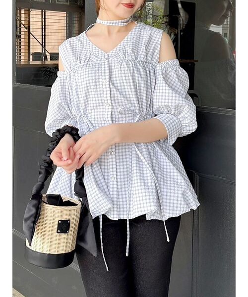 dazzlin(ダズリン)の「ギャザーバルーンペプラムブラウス(シャツ/ブラウス・レディース・ライトブルー/オフホワイト/ブルー/イエロー/その他1/キャメル・FREE)」の6枚目の写真