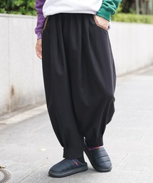 チチカカ（チチカカ）の「ピーチスキンエッグタックパンツ（その他パンツ）」