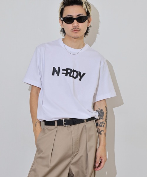 NERDY（ノルディ）の「ブレンクビッグロゴ Tシャツ（Tシャツ/カットソー・メンズ・ブラック/パープル/ブルー/ホワイト・L/M/S）」の6枚目の写真