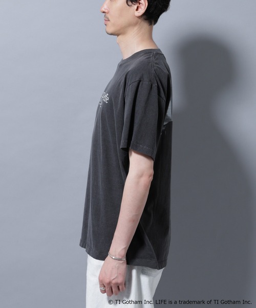 NANO universe(ナノユニバース)の「「着るアート」LIFE PICTURE COLLECTION フォトT 2(Tシャツ/カットソー・メンズ・ブラック・L/M)」の9枚目の写真