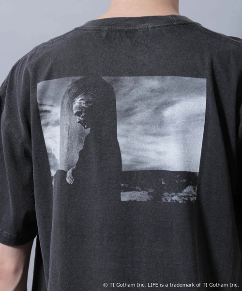 NANO universe(ナノユニバース)の「「着るアート」LIFE PICTURE COLLECTION フォトT 2(Tシャツ/カットソー・メンズ・ブラック・L/M)」の11枚目の写真